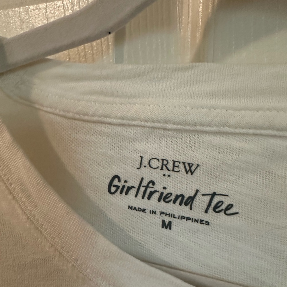 J. Crew White Girlfriend Tee Medium - Picture 3 of 4